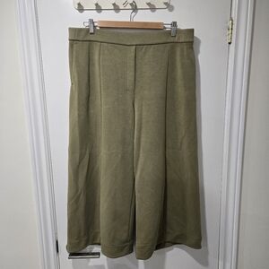 Lululemon Softstreme High-Rise Culotte in Bronze Green